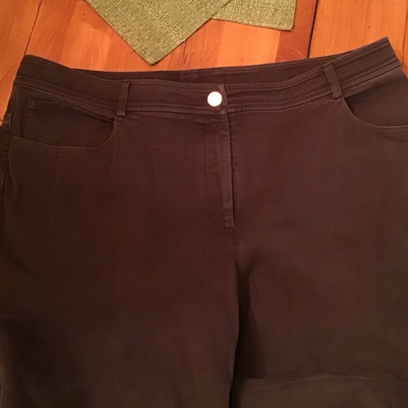 Beautiful Designer St. John Black Pants in Size 14 - Picture 2 of 6